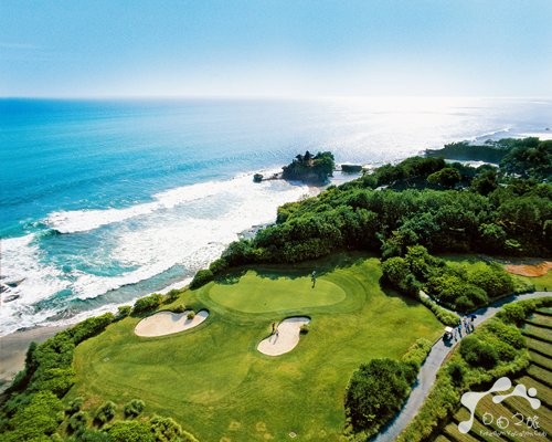 Coastal golf course overlooking the ocean